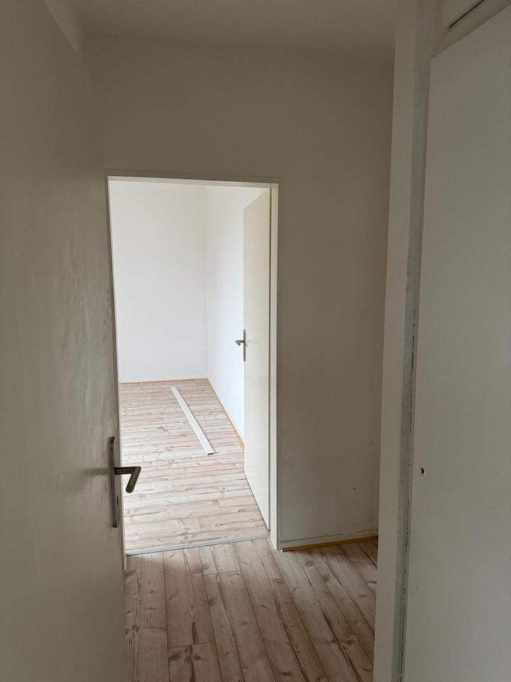 Thumbnail-Gepflegte 4-Zimmer-Wohnung in Blockdiek zentral mit Balkon