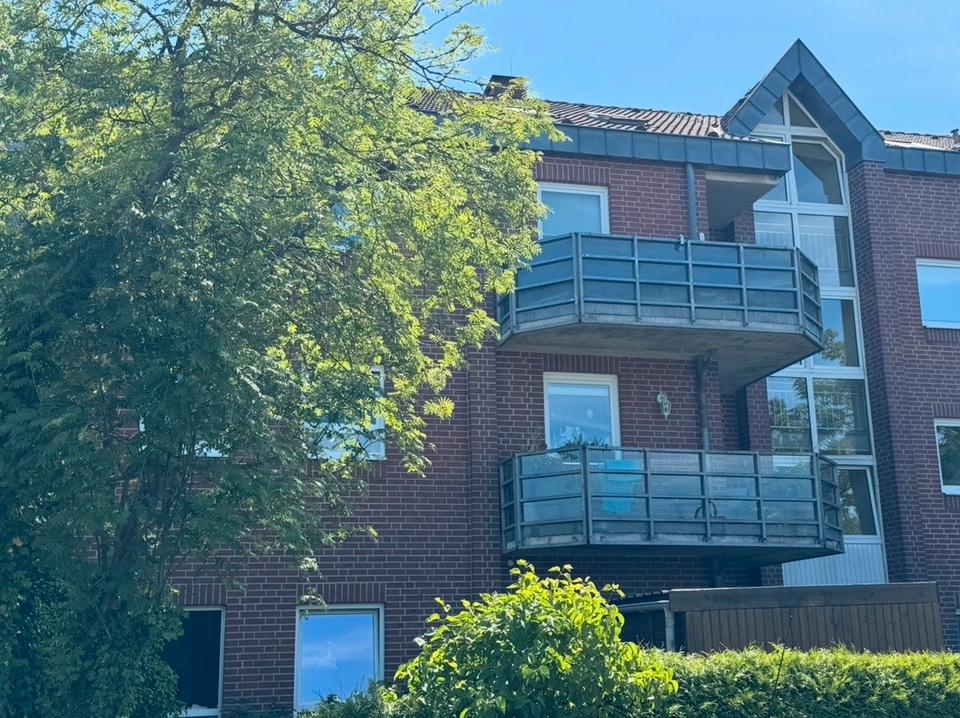 Thumbnail-Modernisierte 2-Zimmer-Wohnung mit Balkon & Stellplatz