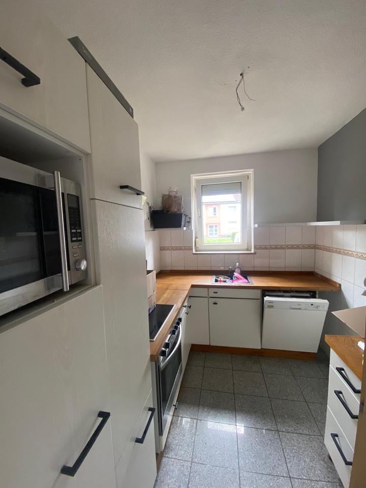 Thumbnail-Gepflegte 3-Zimmer -Wohnung mit Balkon und Einbauküche in Repelen