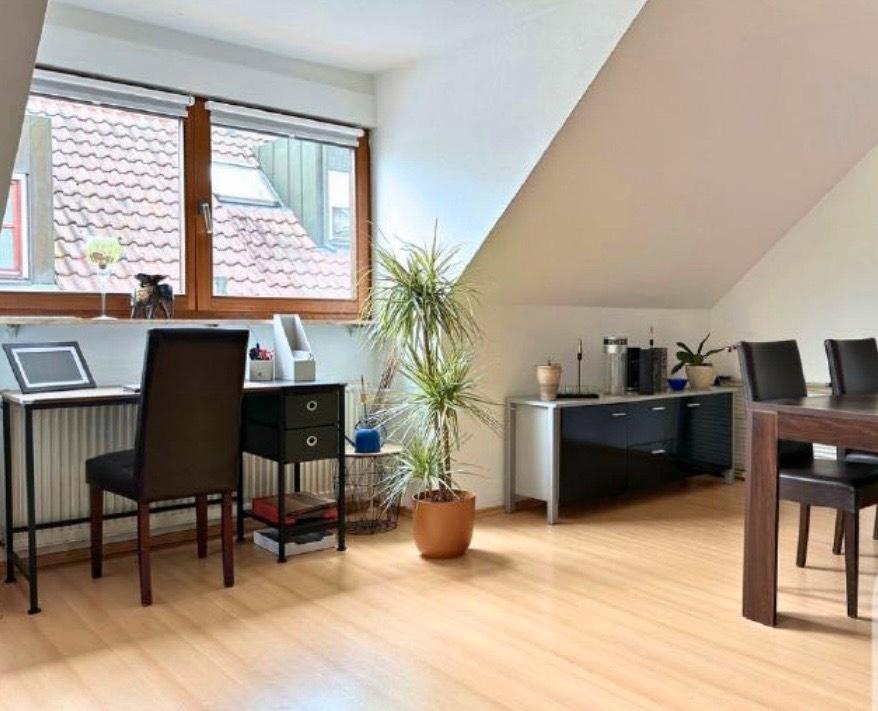 Thumbnail-Sehr schöne 70 qm Wohnung in Altbach mit Balkon zu vermieten.