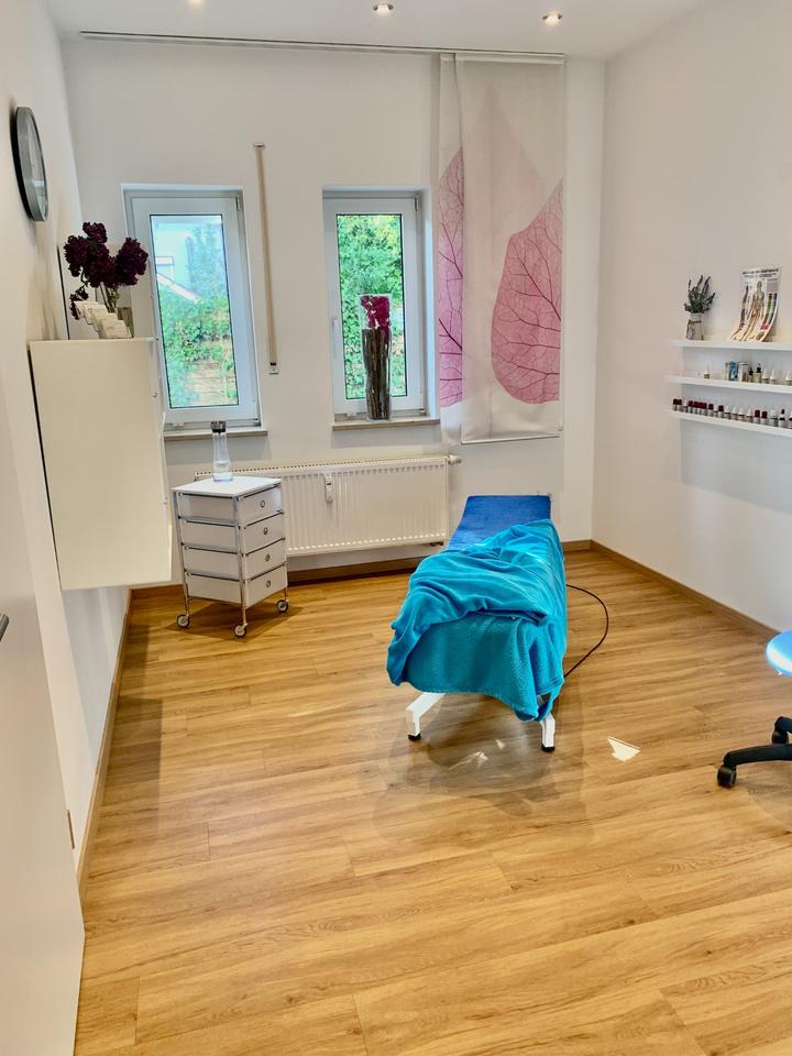 Thumbnail-PraxisraumTherapieraum in moderner Praxis – flexibel nutzbar