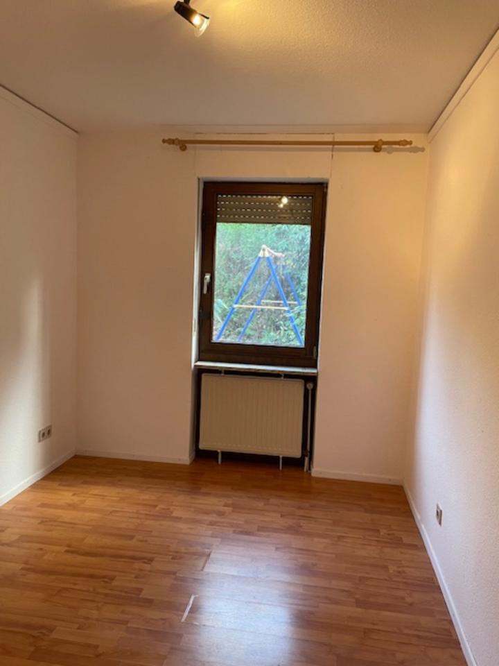 Thumbnail-Reihenmittelhaus, Mietwohnung in Uninähe mit Stellplatz zur Miete