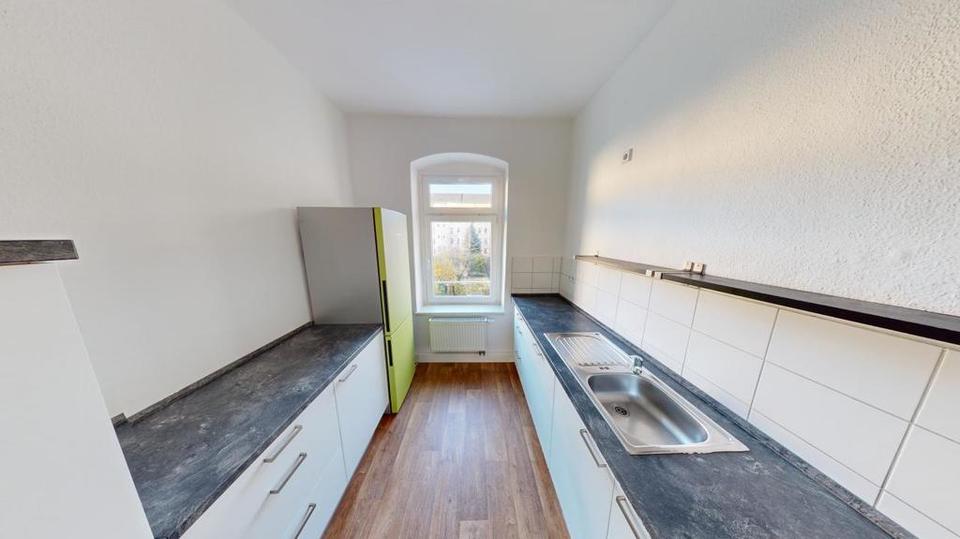 Thumbnail-Großzügige Altbauwohnung mit Einbauküche