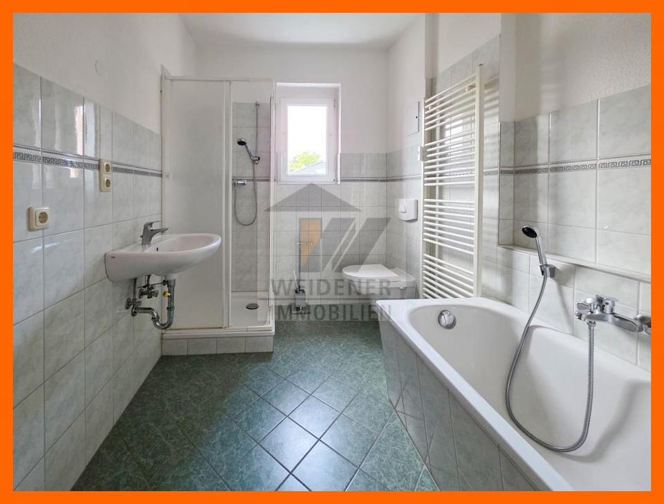 Thumbnail-Aufzug, Balkon, Wanne und Dusche! Schicke 2 Raum Wohnung