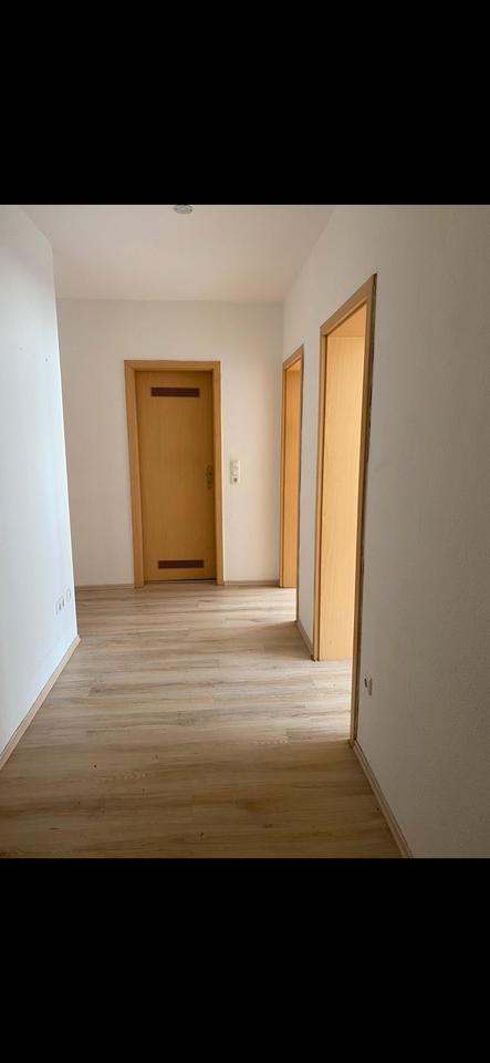 Thumbnail-2-Zimmer-Wohnung mit großer Küche im 1. Obergeschoss