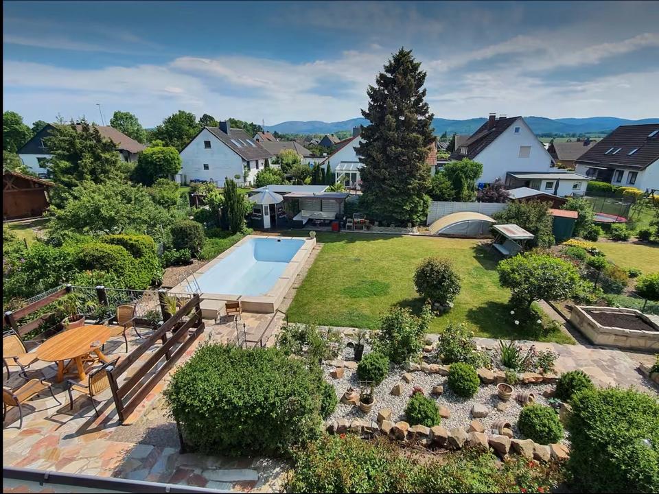 Thumbnail-3-Zi Wohnung 110 qm, möbliert mit riesem Balkon