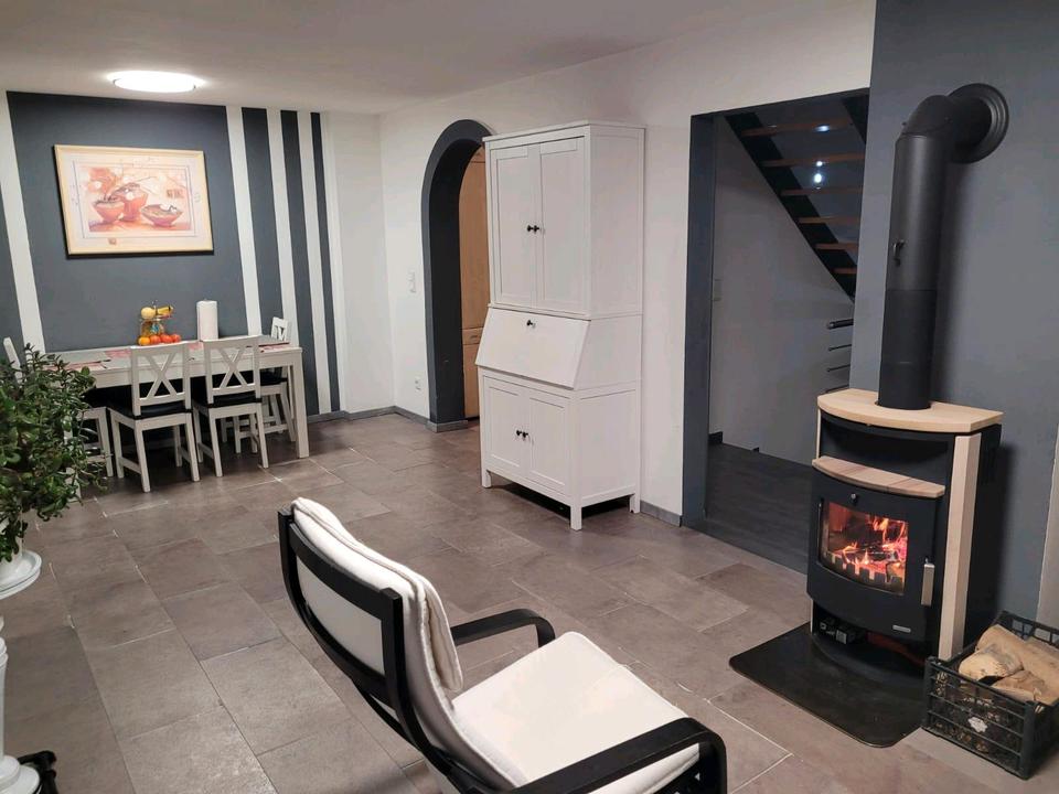 Thumbnail-gepflegte, renovierte Doppelhaushelfte in sehr guter Lage