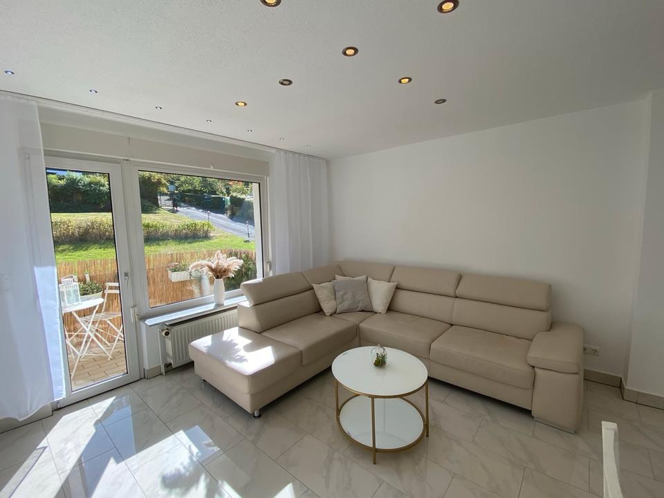 Thumbnail-Wohnung, 3 Zimmer, Küche, Bad, Balkon. Vollständig möbliert.
