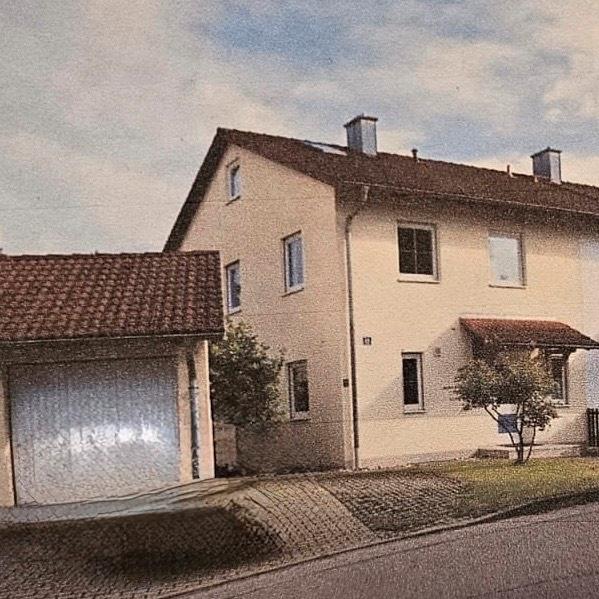 Thumbnail-Attraktive Doppelhaushälfte in Bahnhofsnähe – Kapitalanlage