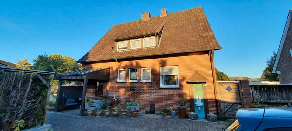 Thumbnail-Einfamilienhaus freistehend, auch 2 Wohneinheiten möglich.