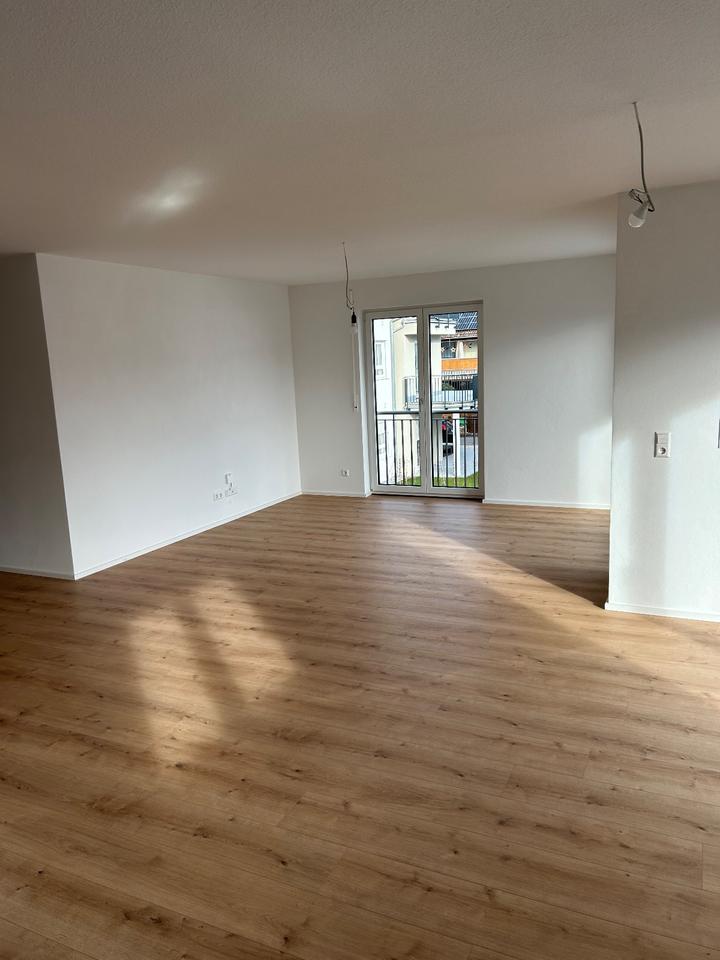 Thumbnail-Sonnige 2,5 Zimmerwohnung,1. OG,