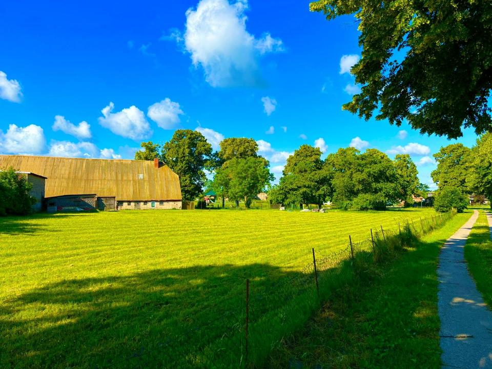 Thumbnail-Bauernhaus mit integrierter Scheune*6270qm Grund* nur 330.000€*