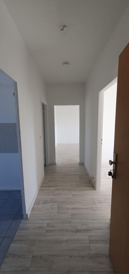 Thumbnail-3 Raumwohnung mit Balkon