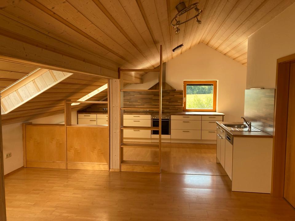 Thumbnail-Charmante 3 Zimmer Dachgeschosswohnung in BodenkirchenAich