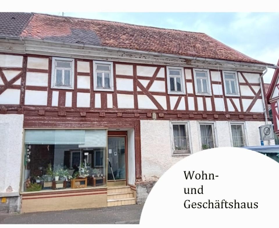Thumbnail-Sanierungsbedürftiges, historisches Wohn- und Geschäftshaus