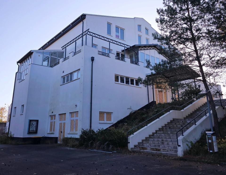 Thumbnail-10273 m² Sport-Freizeitanlage sowie Wohnanlage mit viel Potenzial