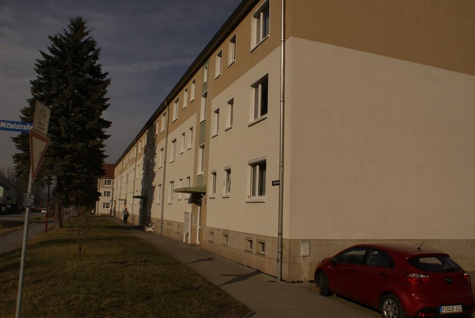 Thumbnail-Schöne 2-Raum-Wohnung mit separatem Bodenzimmer nahe Glashütte