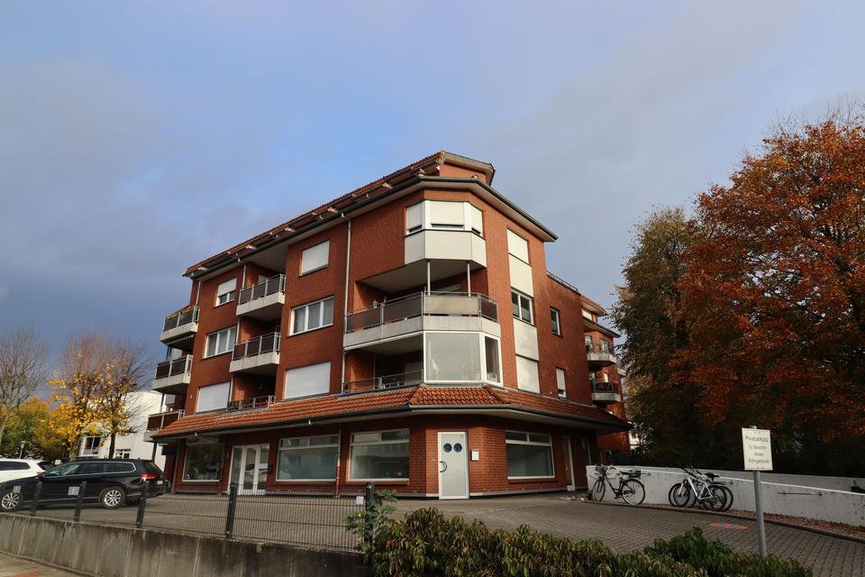 Thumbnail-4,5-Zimmer-Wohnung mit Balkon und Tiefgarageneinstellplatz in Bad Rothenfelde
