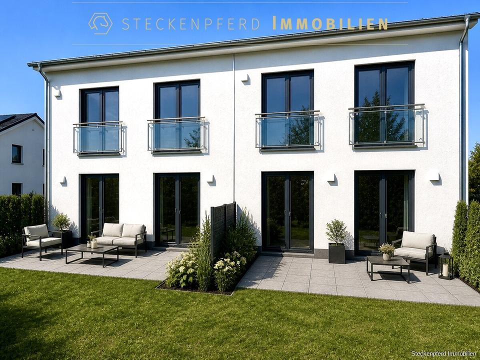 Thumbnail-Einziehen statt renovieren: Neubau-DHH mit 4 Zimmern, 2 Bädern, EBK & energieeffizientem Wohnen !
