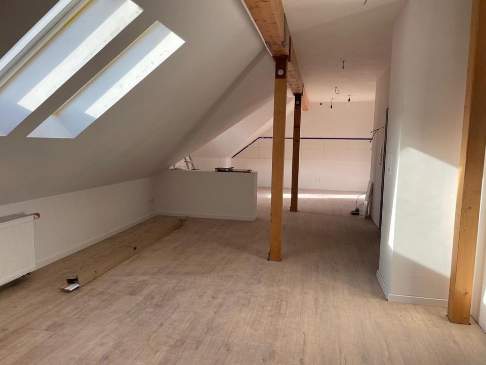 Thumbnail-sanierte Dachgeschosswohnung-Besichtigung am 10.12.2025 16:30 Uhr