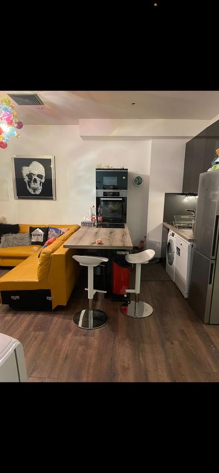 Thumbnail-3 Zimmer Wohnung Möbliert in Kantstr. 80qm2