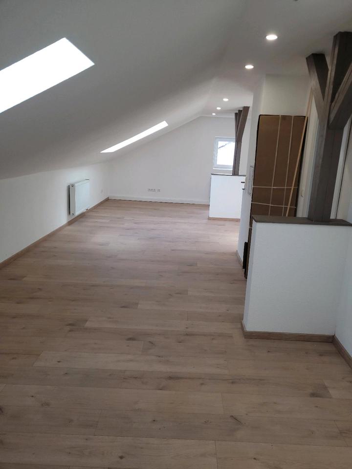 Thumbnail-Kernsanierte DG Wohnung in GZ Top Lage