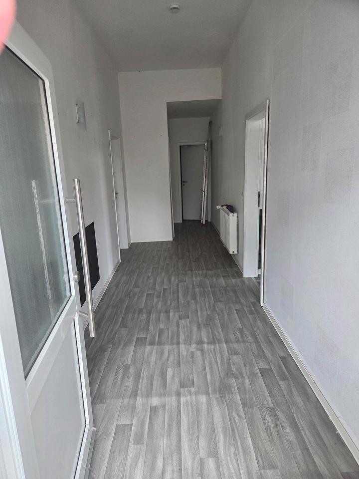 Thumbnail-3 Zimmer , Küche, Bad ... Erdgeschoss Wohnung eigener Eingang