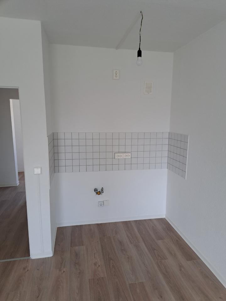 Thumbnail-Vermiete 1 Raum Wohnung im 4. OG (501)