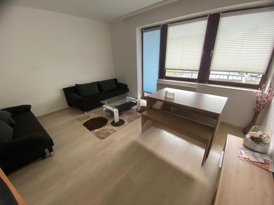 Thumbnail-Charmante 2,5 Zimmer Wohnung zum Verkauf. Gut vermietet.