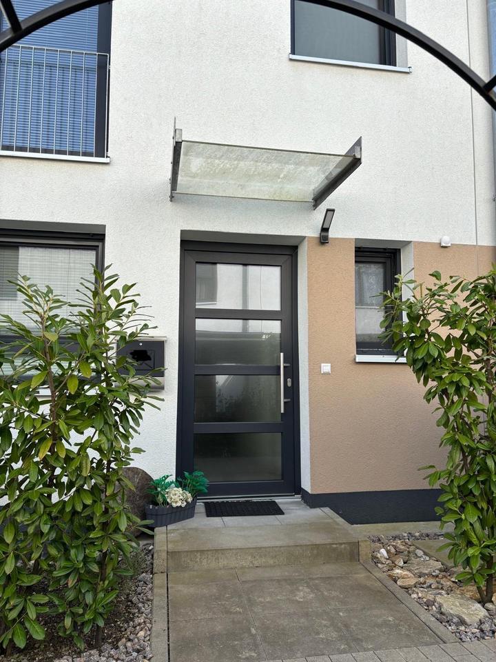 Thumbnail-Reihenmittelhaus mit Carport