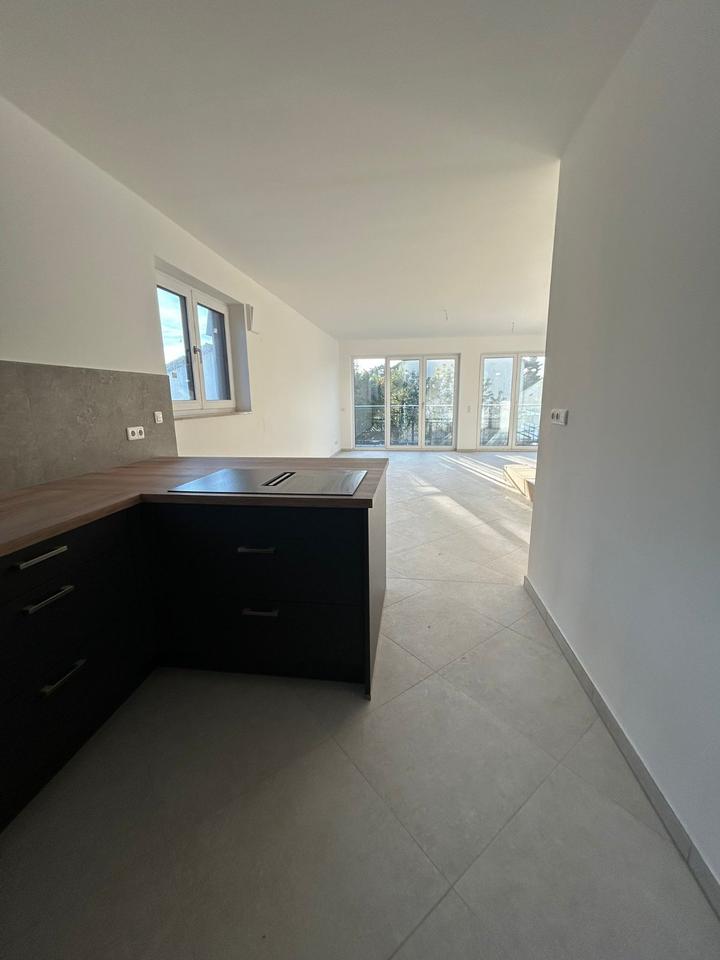 Thumbnail-Familienwohnung mit Einbauküche und Balkon