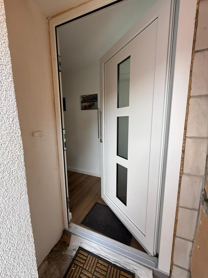 Thumbnail-Helle, sanierte 3-Zimmer-Wohnung mit Balkon ins Grüne