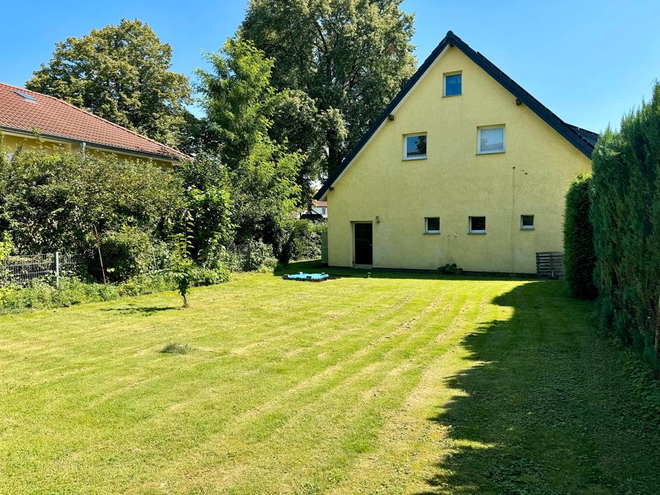 Thumbnail-Einfamilienhaus mit PV-Anlage, Speicher, Wärmepumpe in Vilsendorf
