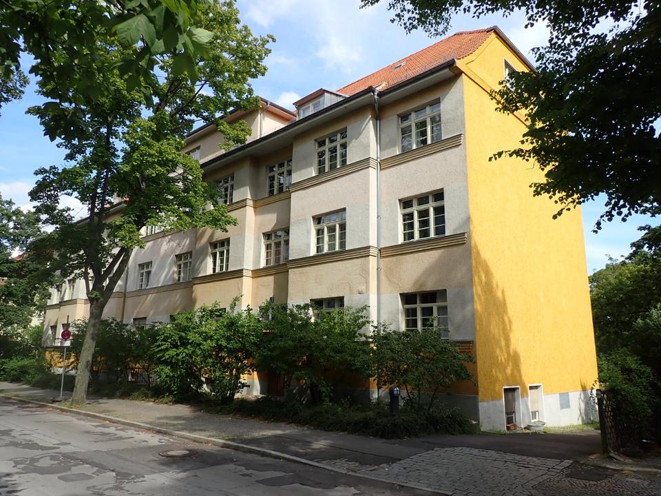 Thumbnail-Helle 3-Zimmer-Altbauwohnung mit Balkon in Berlin-Karlshorst