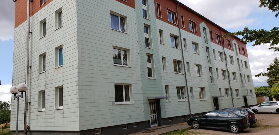 Thumbnail-Schöne große Dreiraumwohnung in 17237 Warbende , Dorfstraße 36