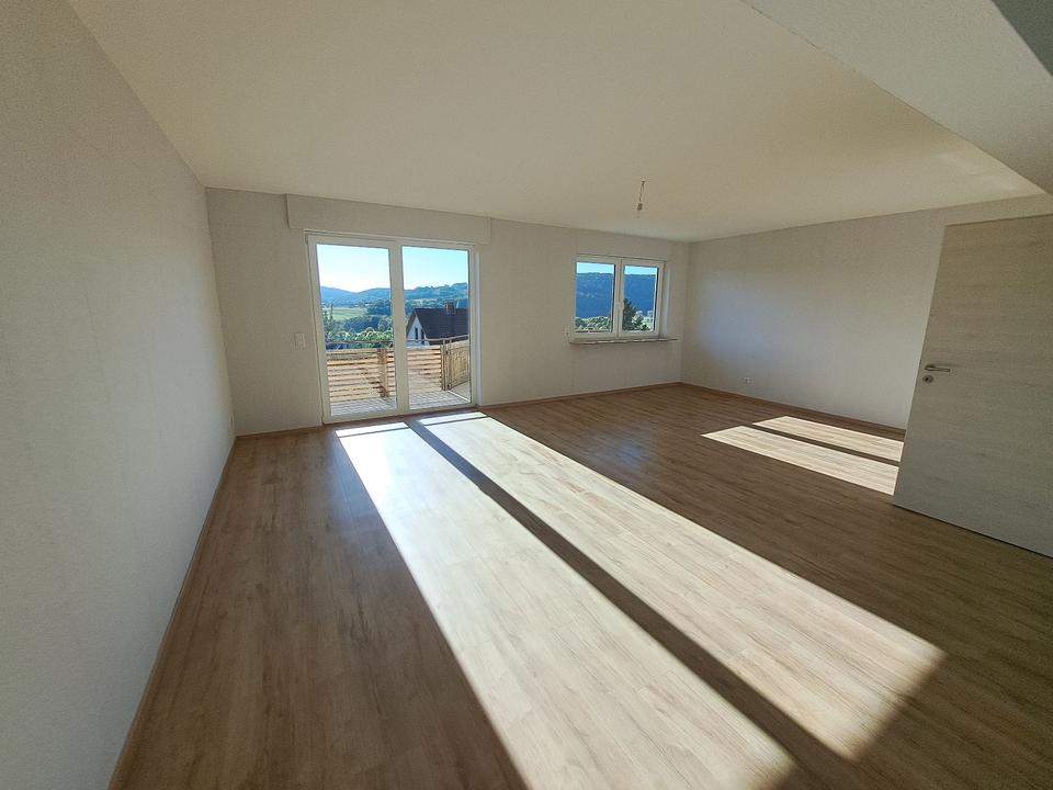 Thumbnail-4,5 Zimmer Wohnung - Erstbezug nach energetischer Sanierung