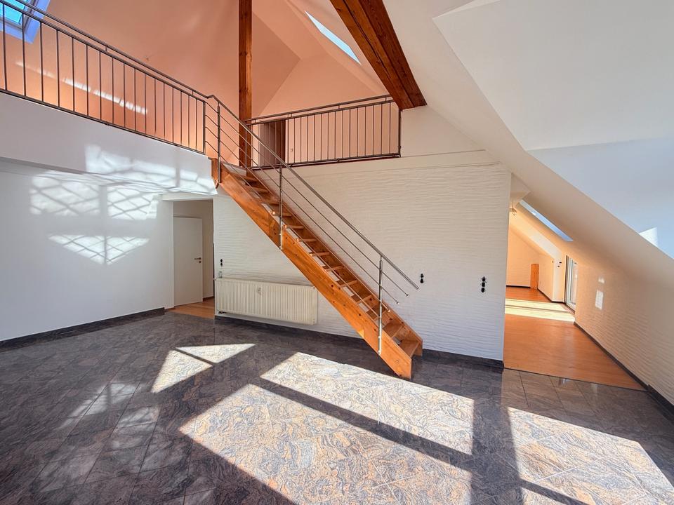 Thumbnail-** Großzügige Maisonette mit Gartenanteil in sonniger, gehobener Lage **