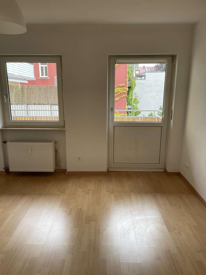 Thumbnail-1-Zimmer Wohnung mit Balkon in zentraler Lage