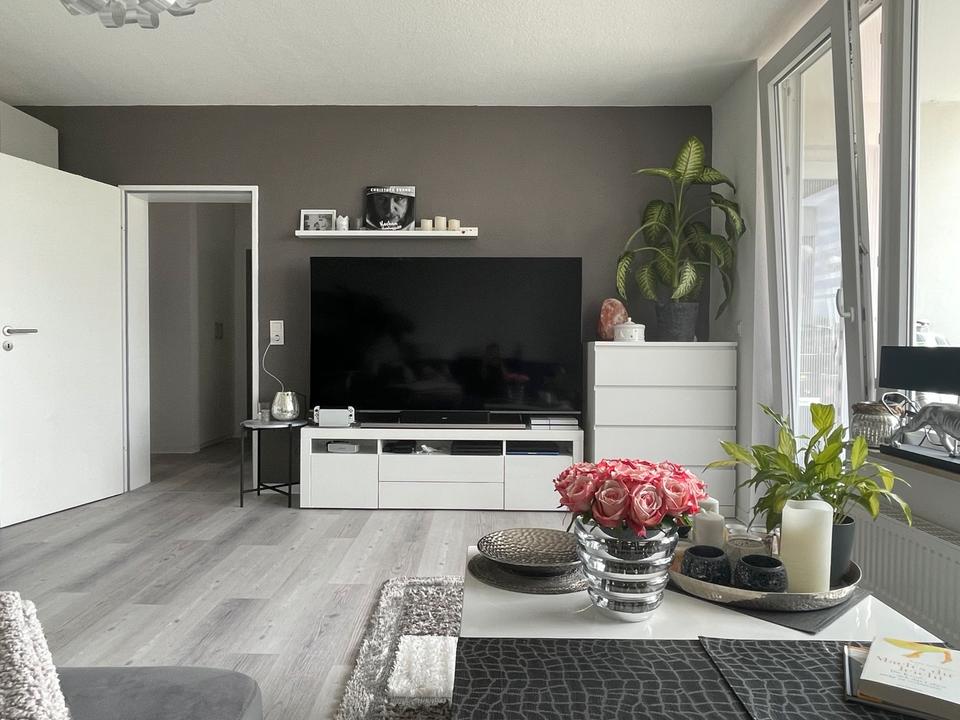 Thumbnail-Nur die Sonne wohnt über Ihnen! Schöne Wohnung mit Balkon & EBK