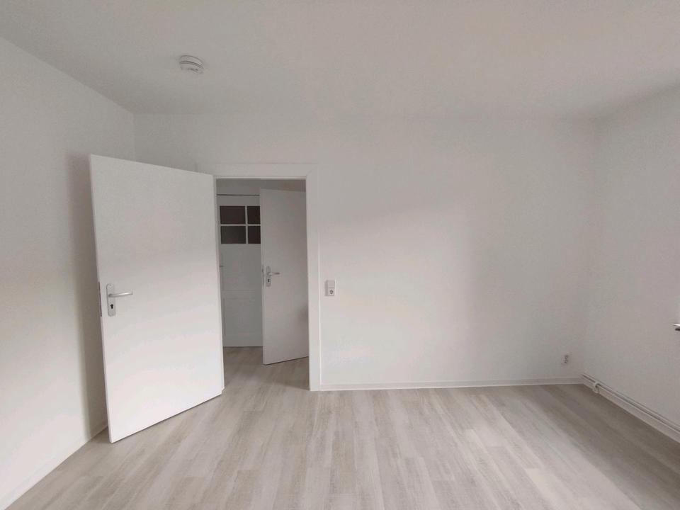 Thumbnail-2 Raum Wohnung mit EBK und Balkon