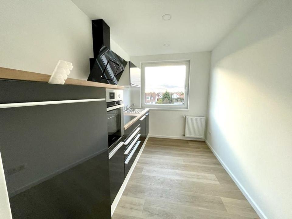 Thumbnail-3-Zimmer-Wohnung mit moderner Küche und elegantem Bad