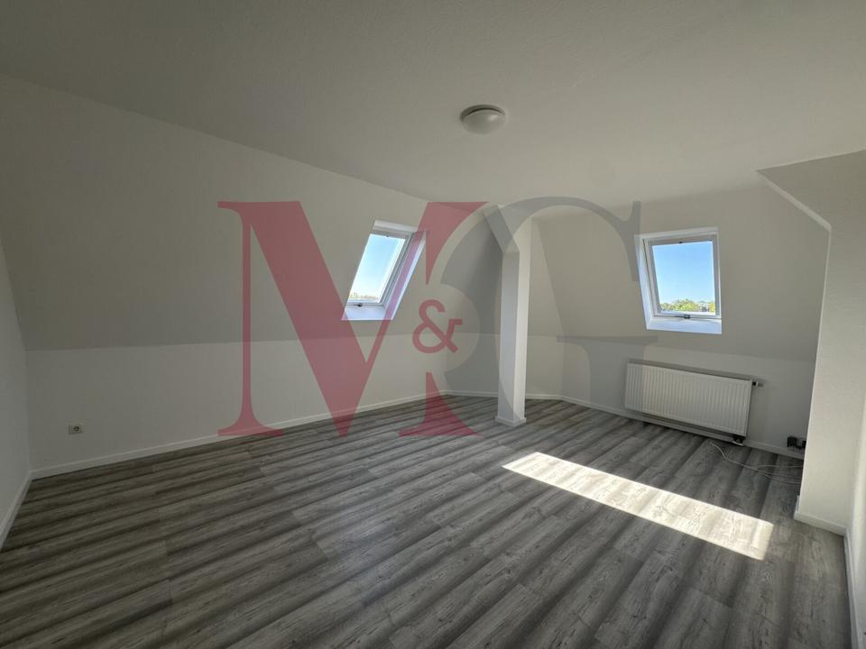 Thumbnail-Großzügige 5,5 Zimmer Dachgeschosswohnung in Bant