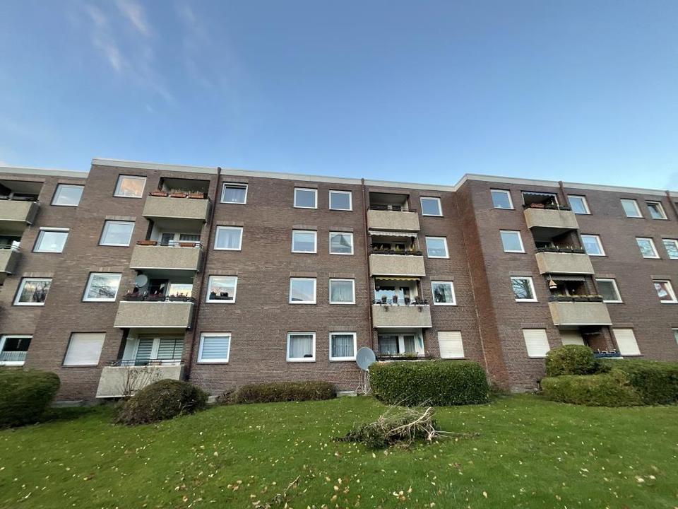 Thumbnail-Bereits modernisierte 4-ZKB-Balkonwohnung im Europaviertel zu vermieten!