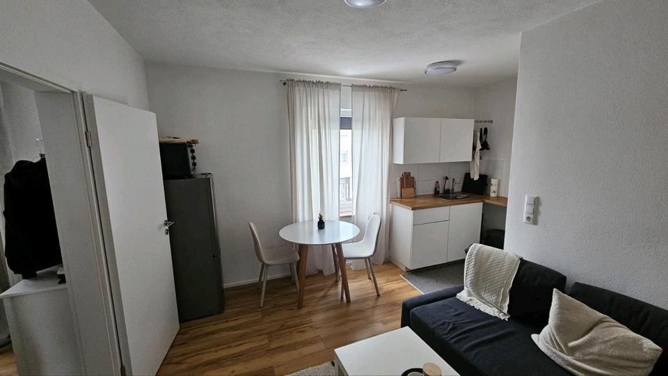 Thumbnail-Helle 1-Zimmer Wohnung zu vermieten