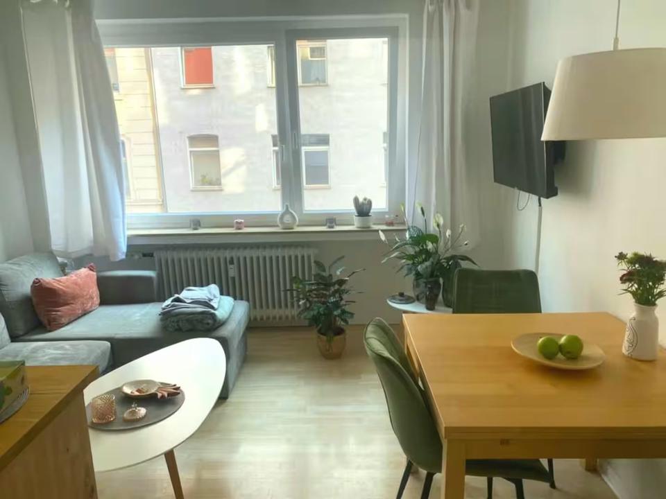 Thumbnail-Schöne Südstadt Wohnung zur Untermiete vom 01.04. - 01.07.2026
