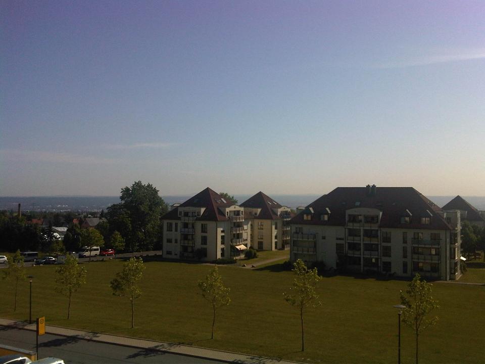 Thumbnail-schöne u. helle Wohnung mit Balkon, TG und FBH in DD Gompitz