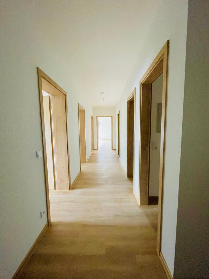 Thumbnail-ERSTBEZUG nach Renov.Mod. - 82 m² - 3 ZKB Balkon Ransbach-Baumb.