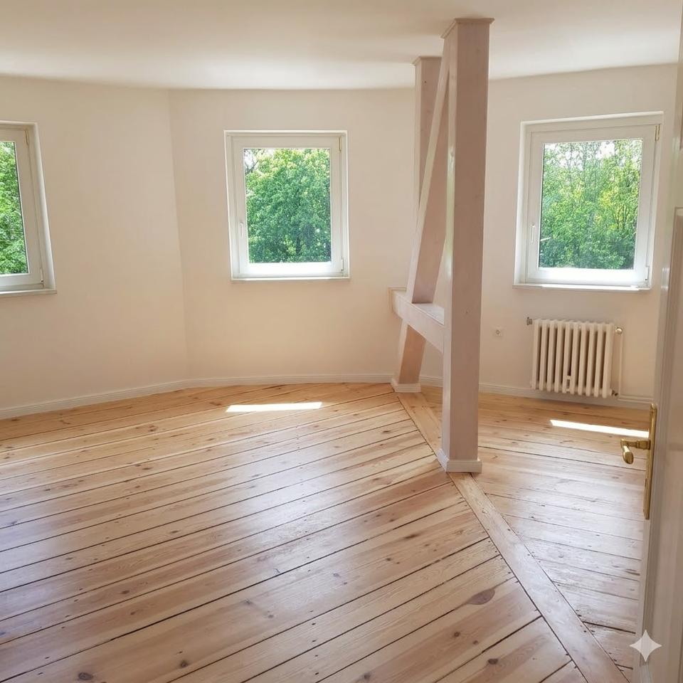 Thumbnail-Am S-Bahnhof Strausberg! Helle 2-Zimmer-Wohnung mit Dielenboden