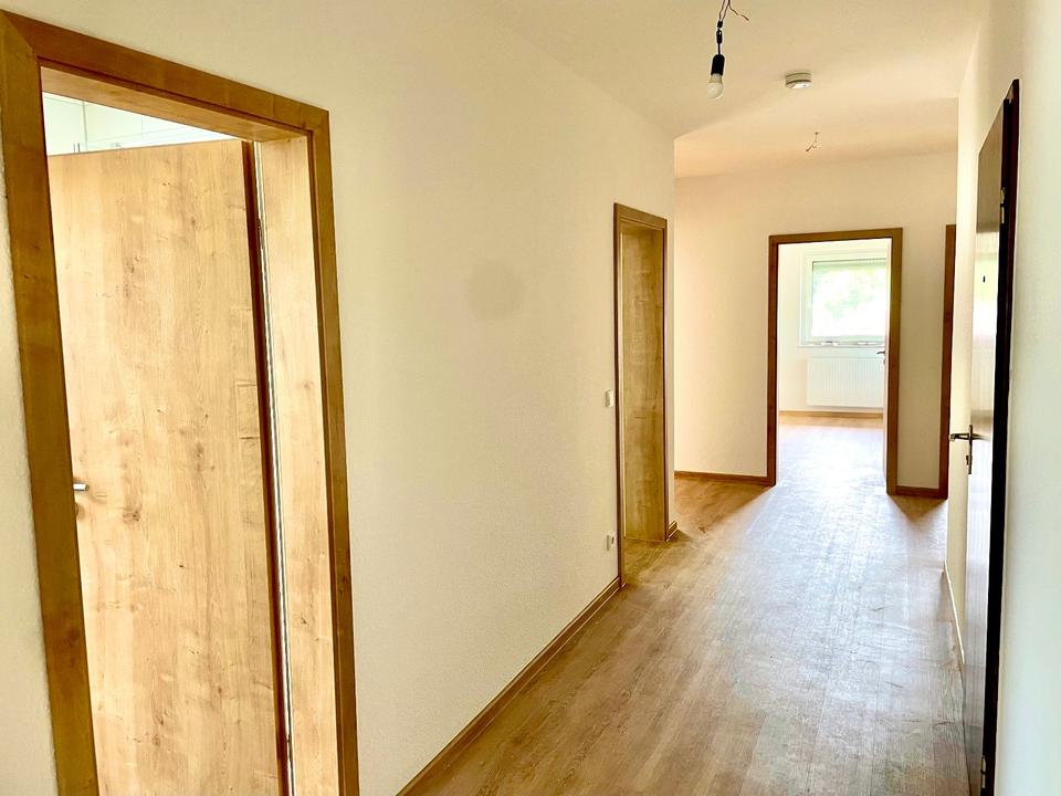 Thumbnail-ERSTBEZUG nach Renov.Mod. - 95m² - 4ZKB Balkon Ransbach-Baumbach