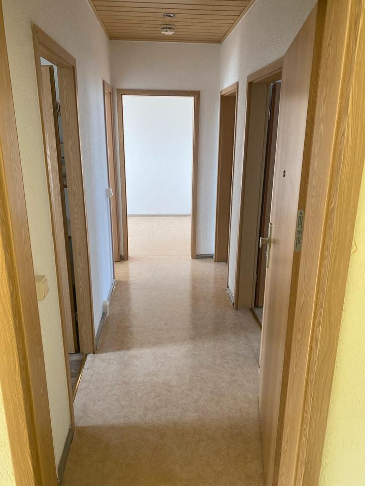 Thumbnail-vermieten ab sofort eine schöne große 3 Raumwohnung in Artern